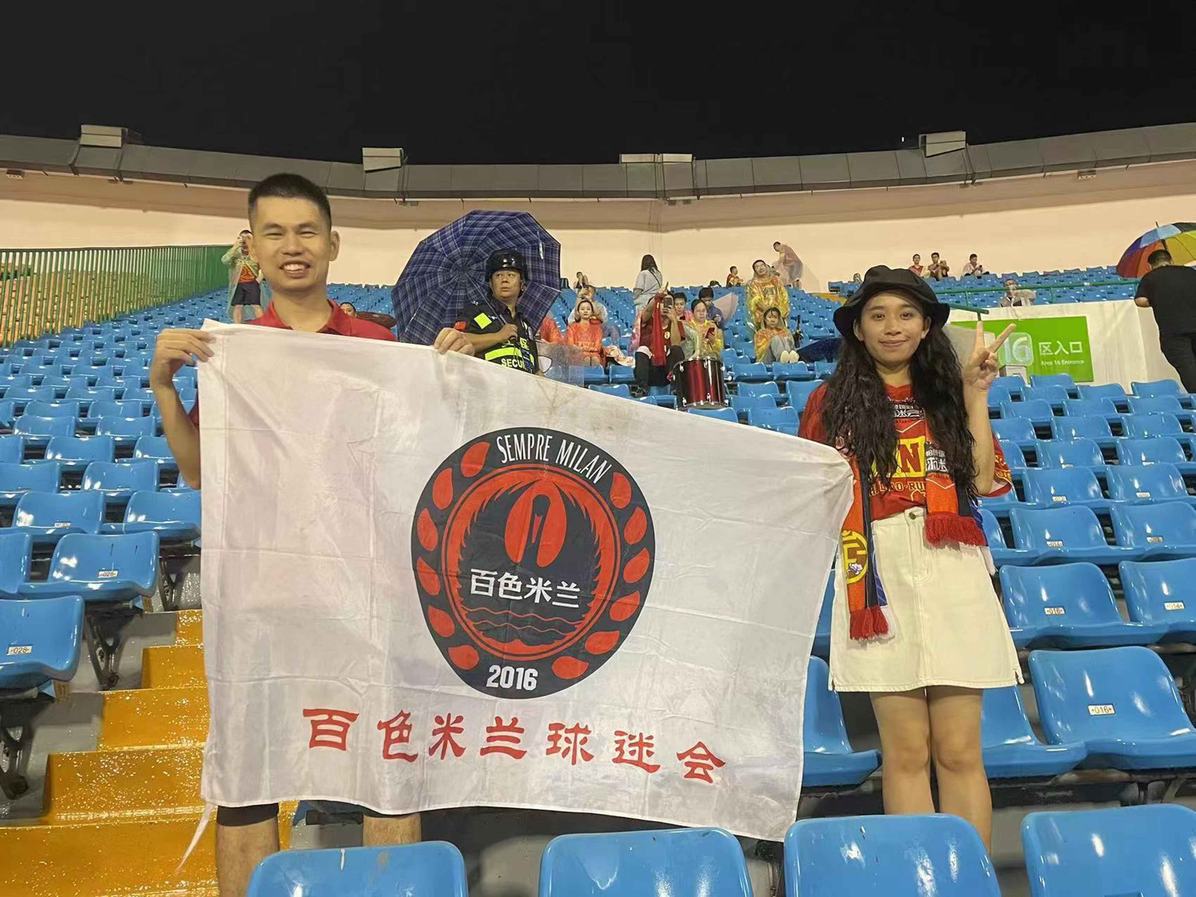 开云体育中国官网_包含巴黎客场战平里恩，保持领跑位置的词条