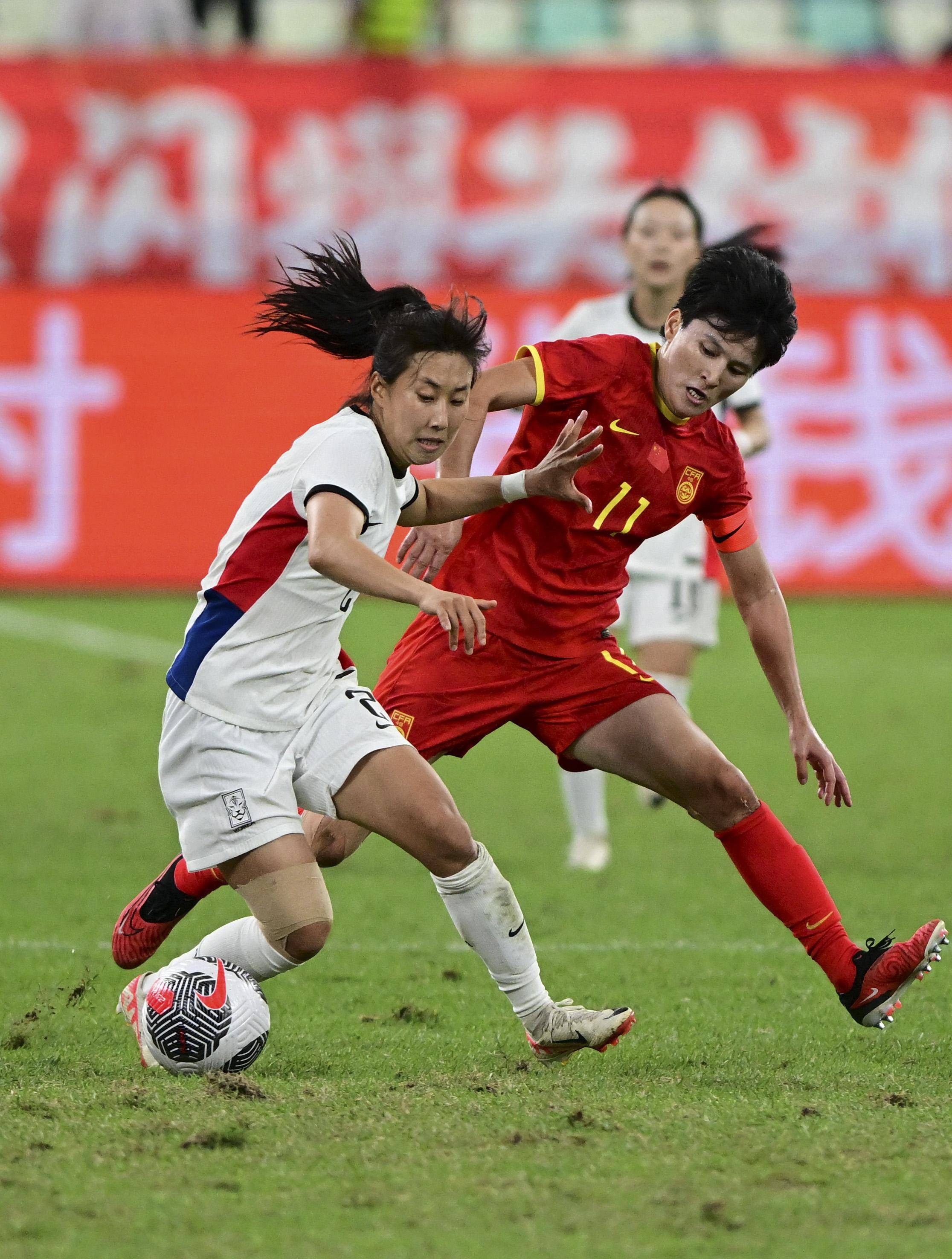 中国女足在欧洲赛区比赛中大获全胜