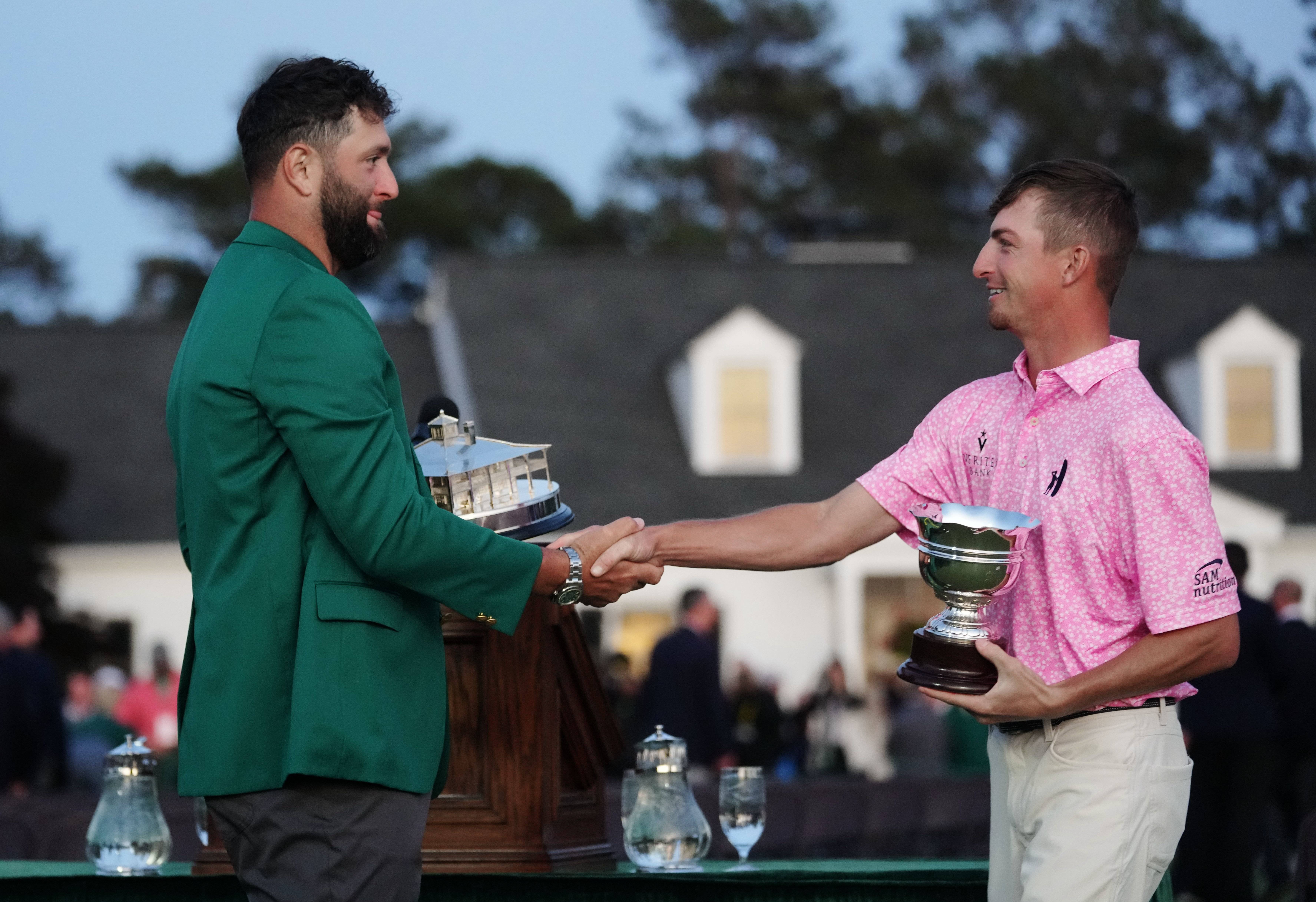 英格兰选手登顶男子高尔夫领奖台