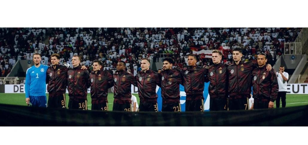 开云体育网页版_黑马队取得胜利，展现出色实力与潜质